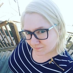 Meet your Posher, Robin